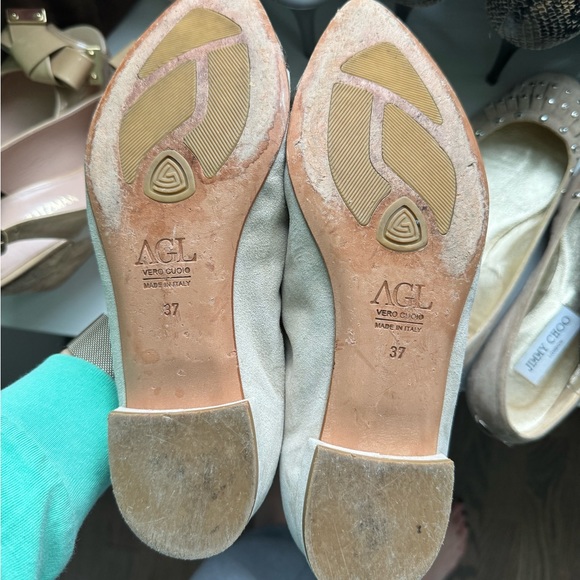 AGL FLATS - Picture 3 of 3